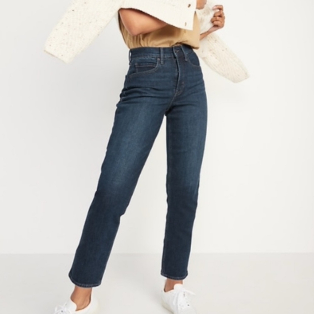Old Navy Curvy Extra High-Waisted Button-Fly Sky-Hi Straight Jeans for Women 10